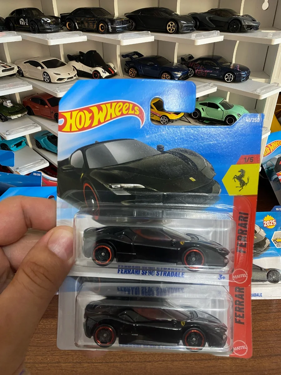 AutoArt Ferrari sf90 stradale black x2 1:64