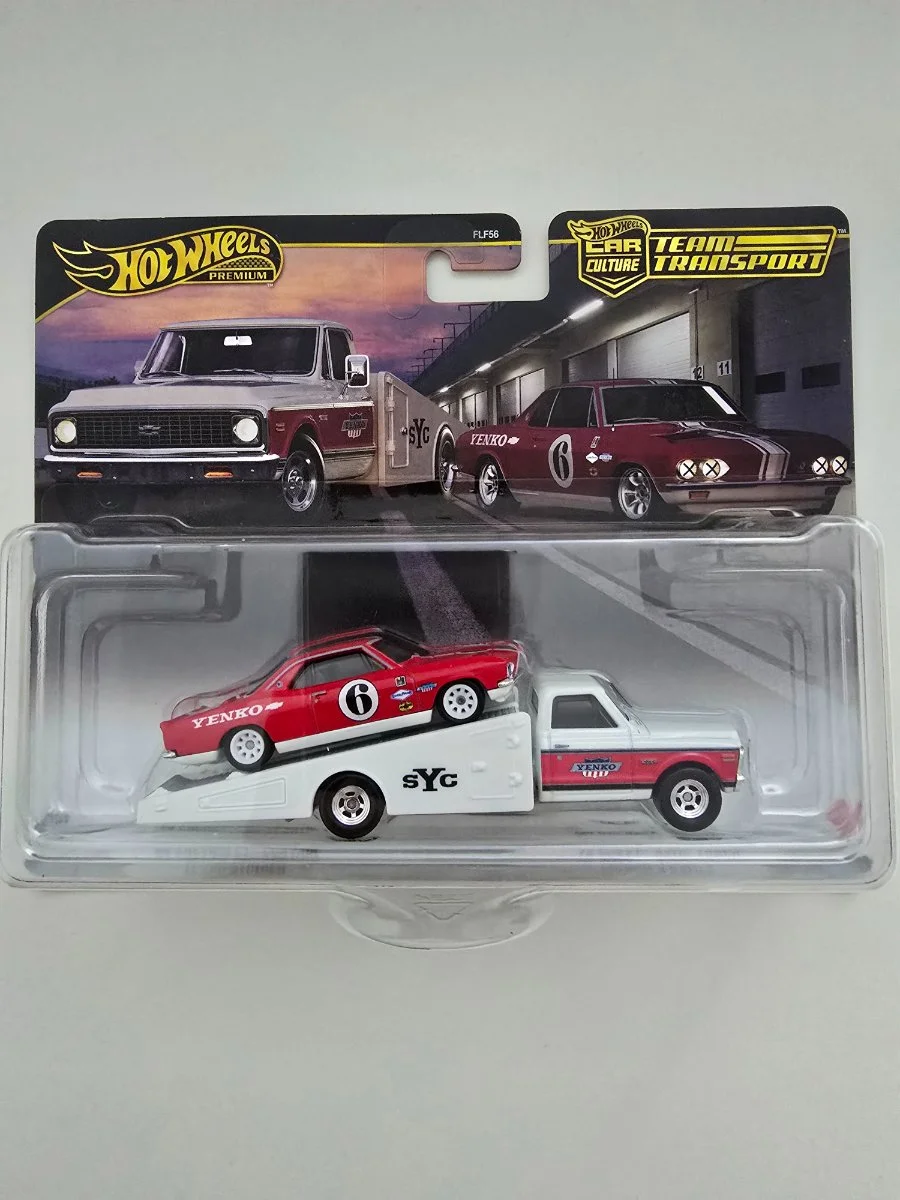 Hot Wheels 66 Yenko Stinger 1:64