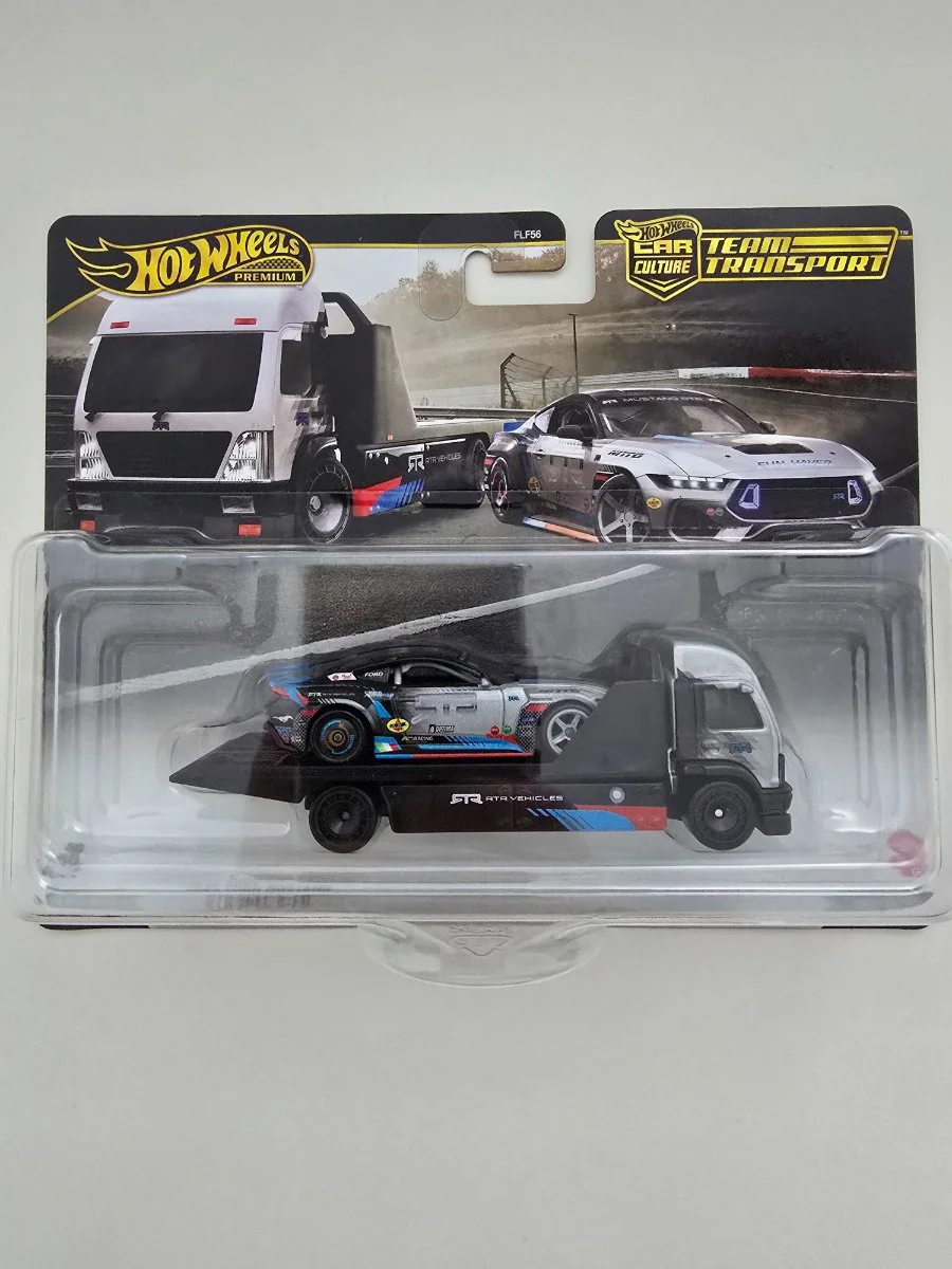 Hot Wheels Ford Mustang RTR Spec 5  1:64