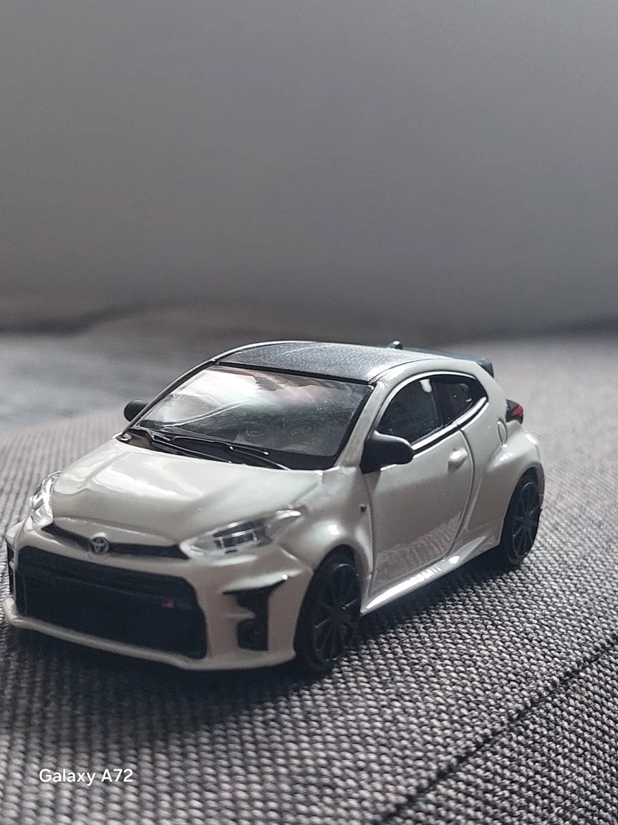 Bburago Toyota Yaris GR 1:43