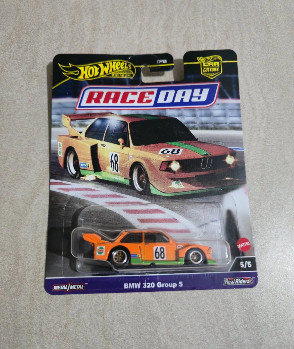 Hot Wheels BMW 320 Group 5 1:64