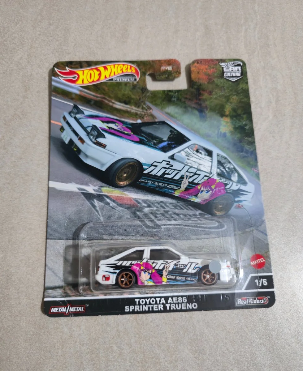 Hot Wheels Toyota AE86 Sprinter Trueno  1:64