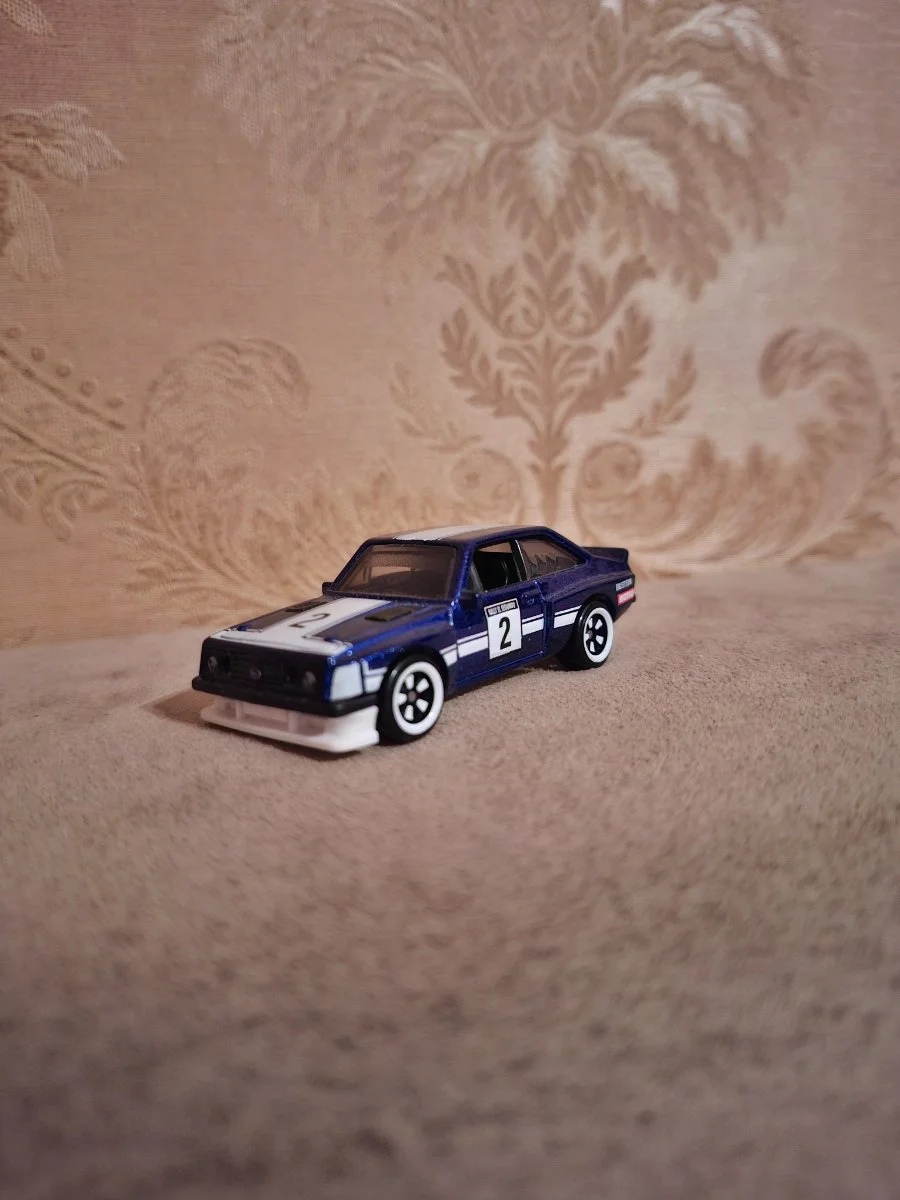 Hot Wheels Ford Escort RS 1:64