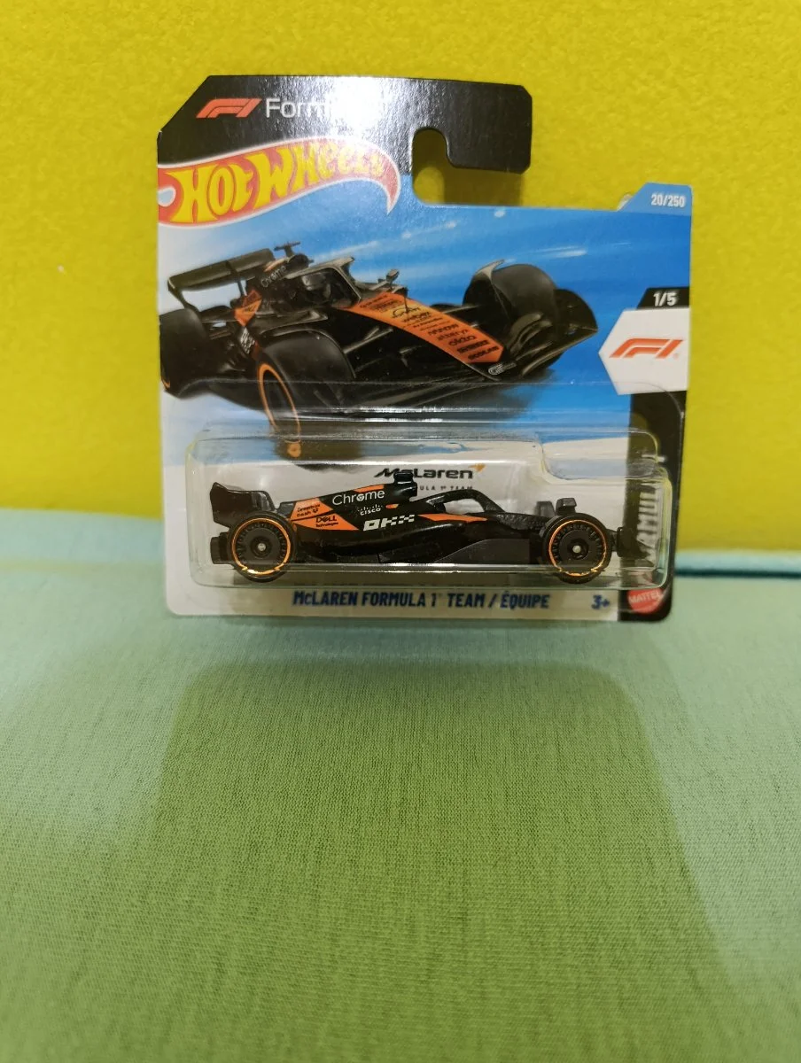 Hot Wheels Formula 1 McLaren 1:64