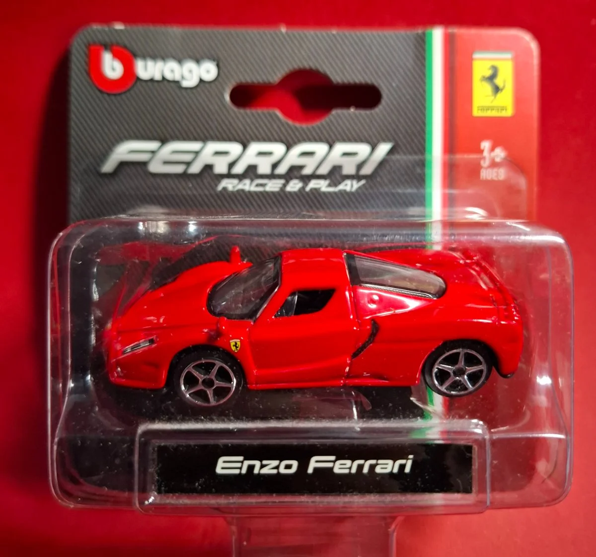 Bburago FERRARI ENZO 1:64