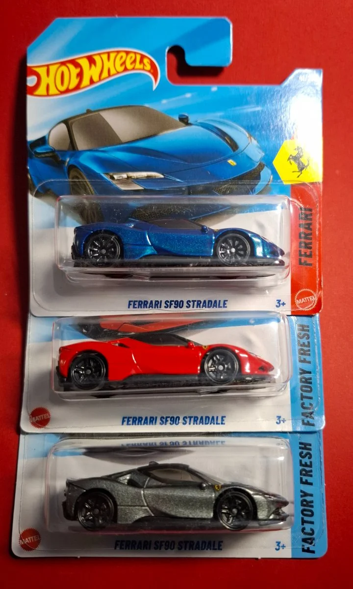Hot Wheels FERRARI SF90 STRADALE 1:64