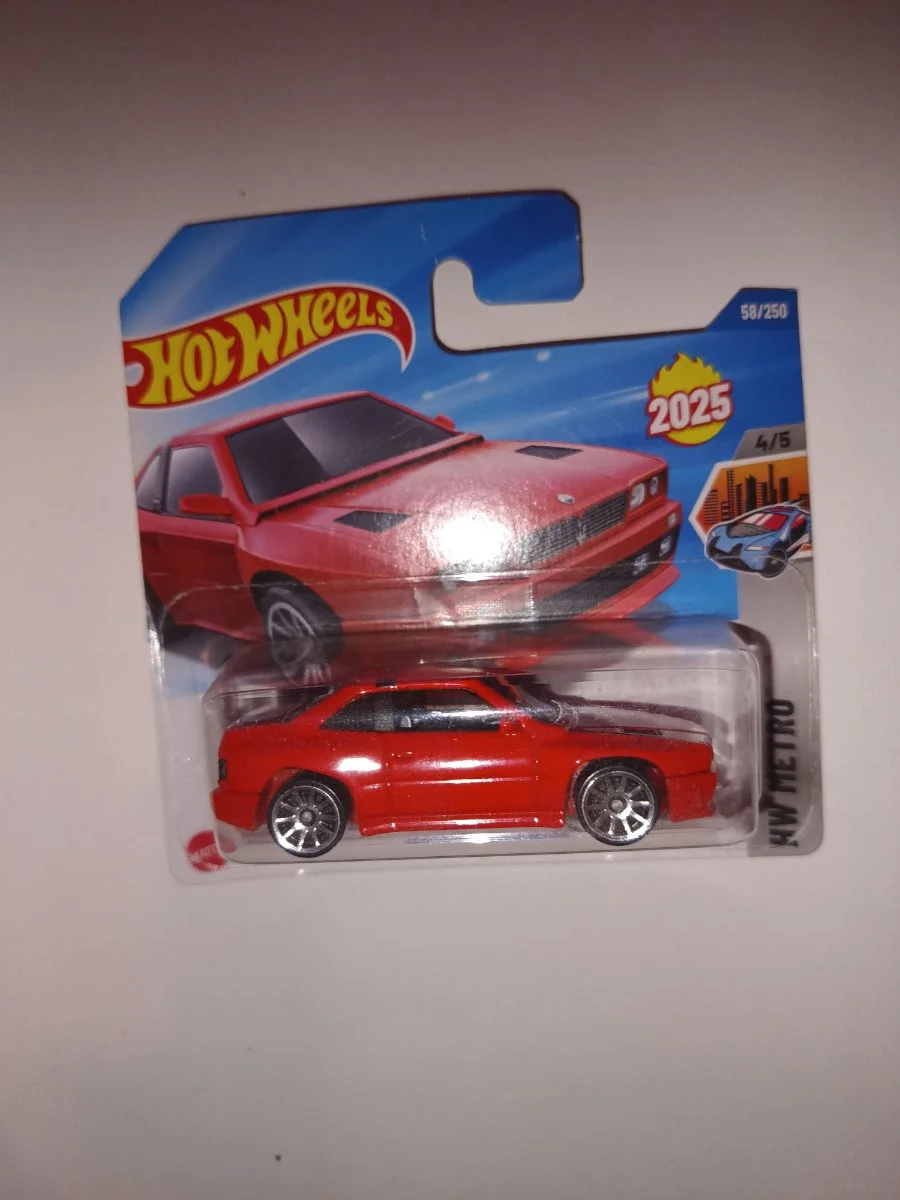 Hot Wheels Maserati Shamal 1:64