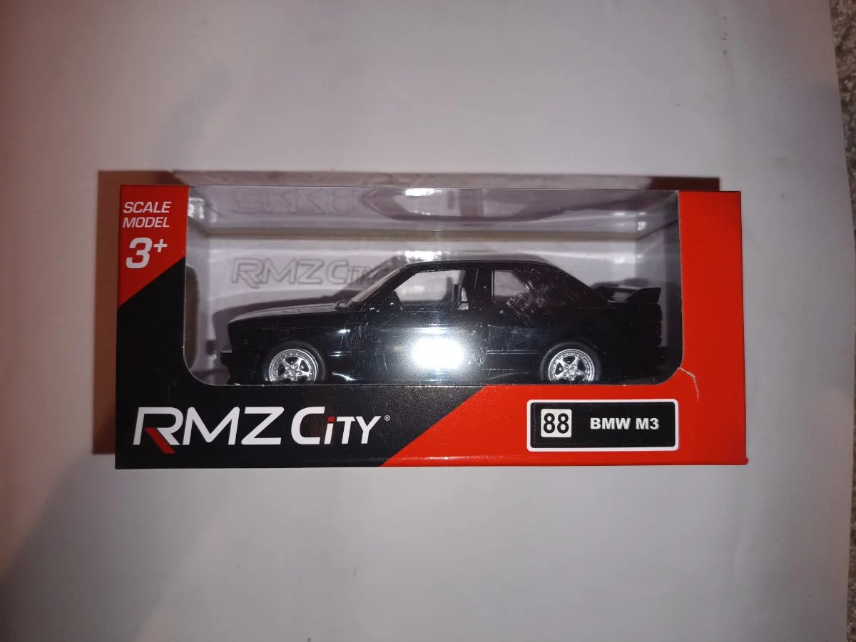 RMZ City BMW M3 1:64