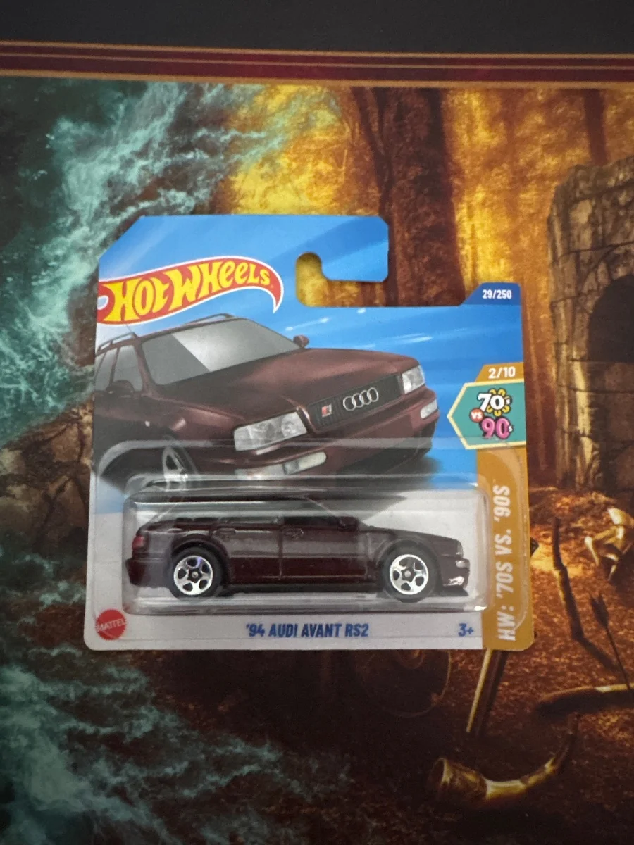 Hot Wheels 94 audi avant rs2 1:64