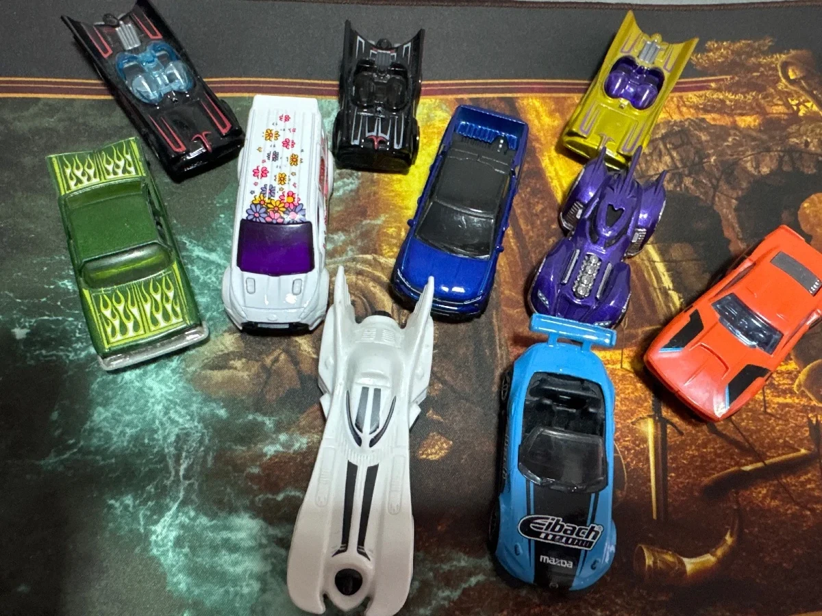 Hot Wheels opened hotwheels 1:64
