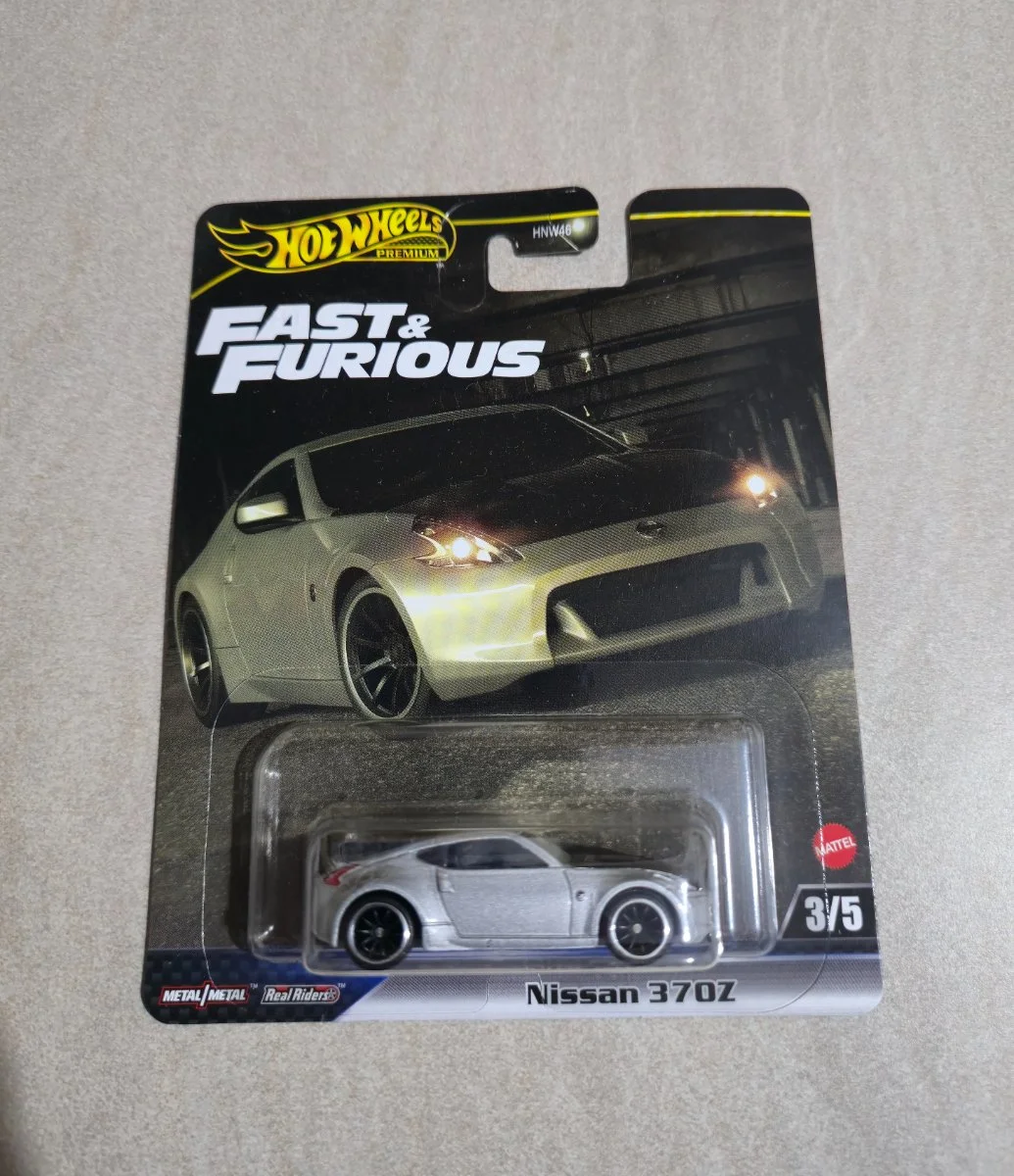 Hot Wheels Nissan 370Z 1:64