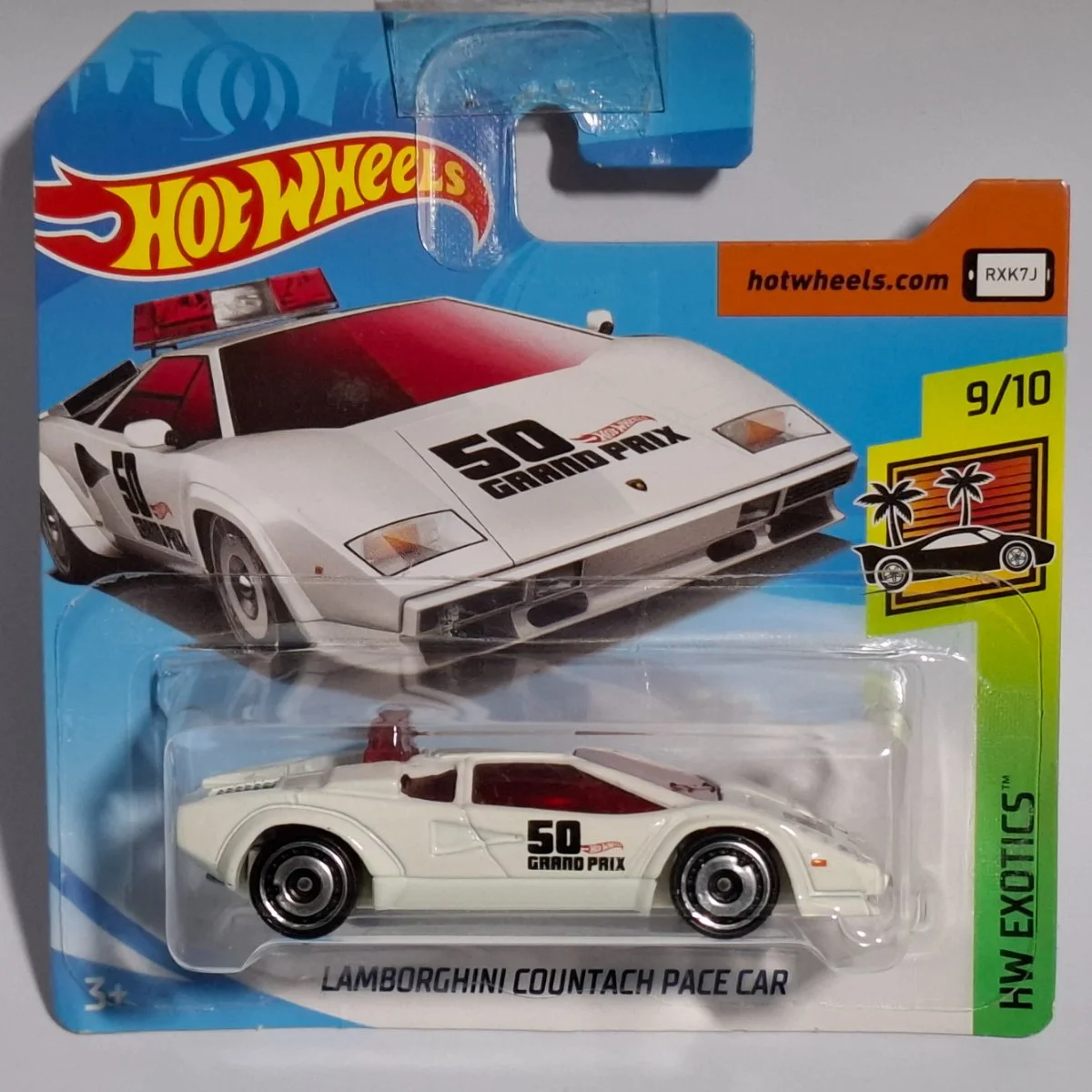 Hot Wheels LAMBORGHINI COUNTACH PACE CAR 1:64