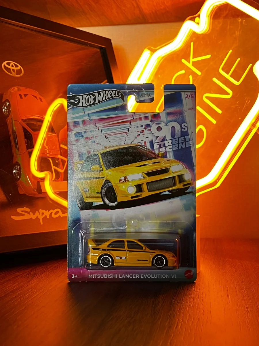 Hot Wheels Mitsubishi Lancer EVO VI 1:64