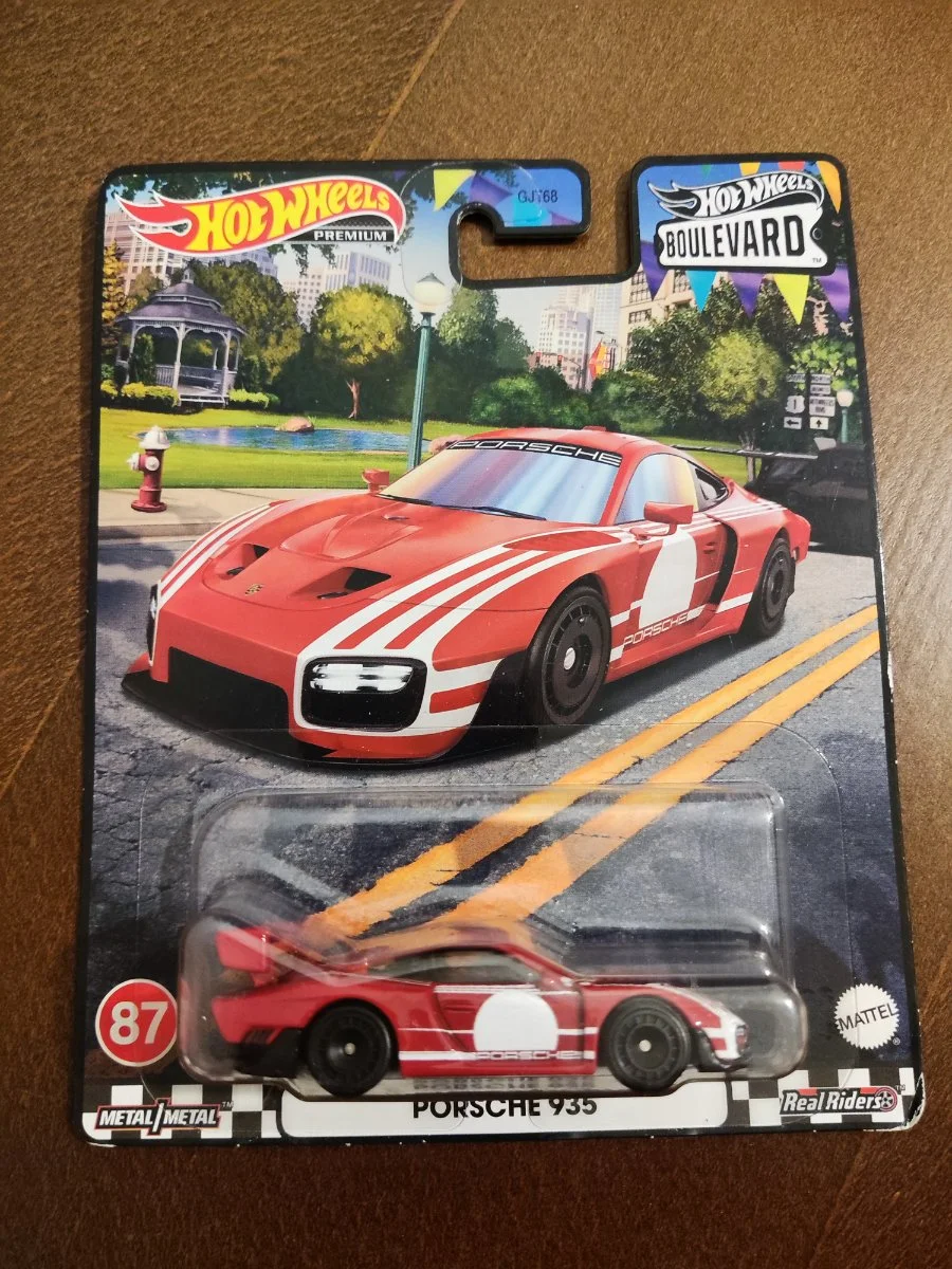 Hot Wheels Porsche 935 1:64