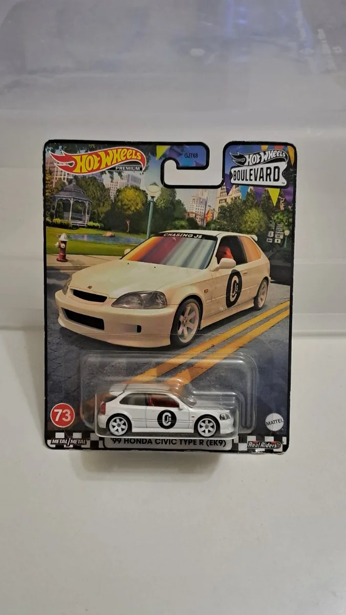 Hot Wheels HONDA CIVIC EK9 BOULEVARD 1:64