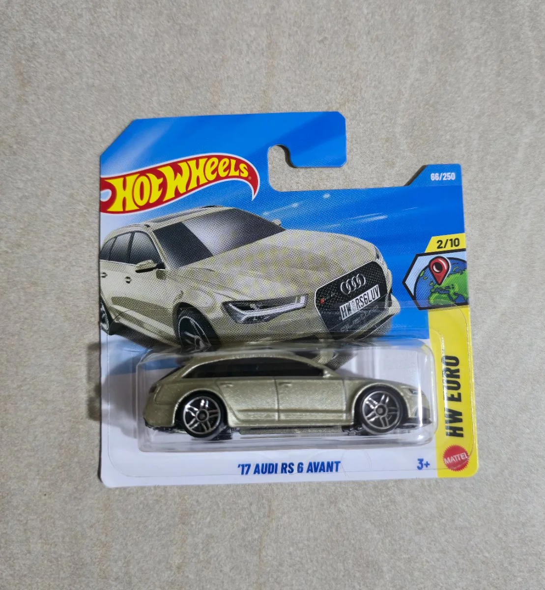 Hot Wheels '17 Audi RS 6 Avant 1:64