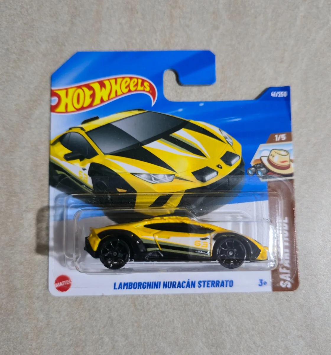 Hot Wheels Lamborghini Huracan Sterrato 1:64