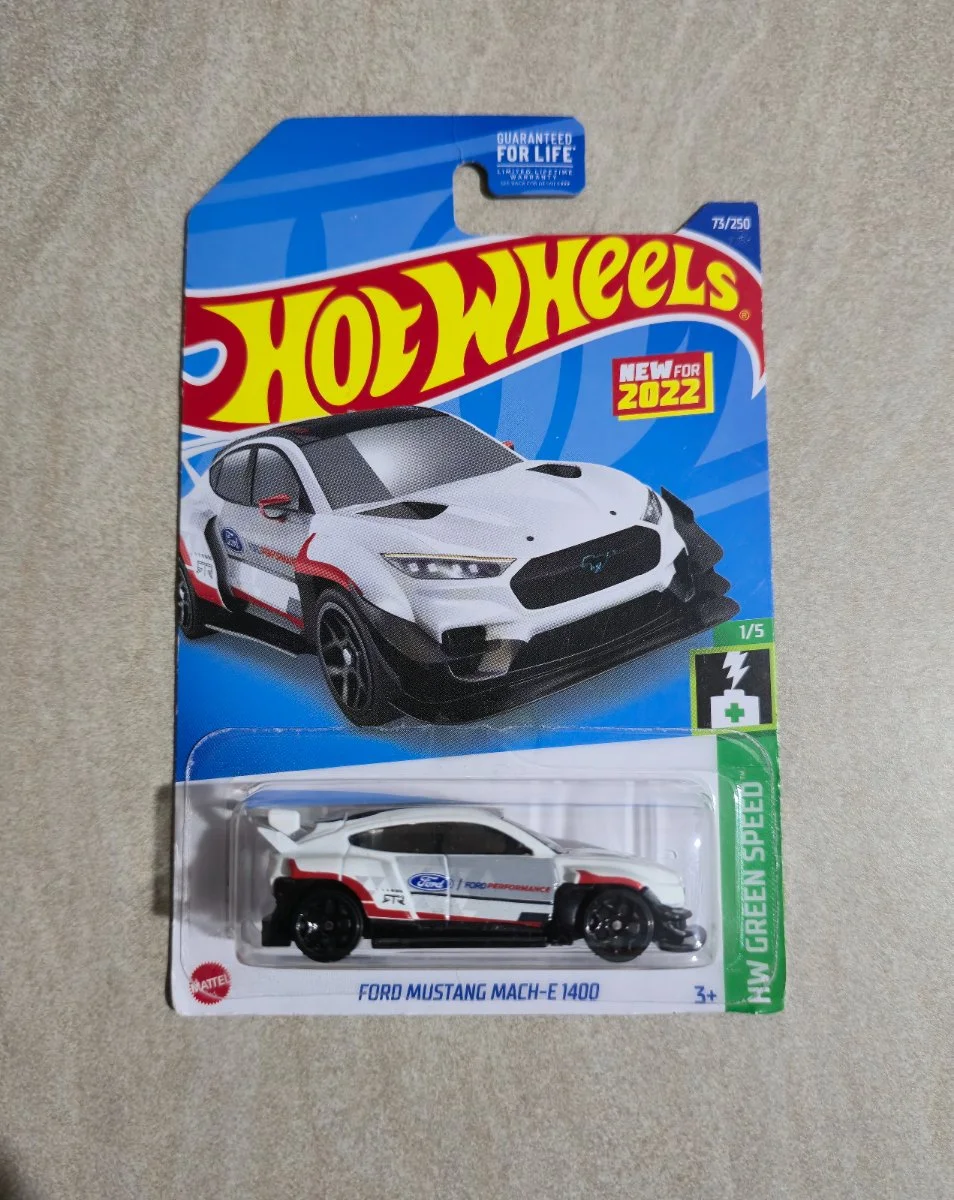 Hot Wheels Ford Mustang Mach-E 1400 1:64