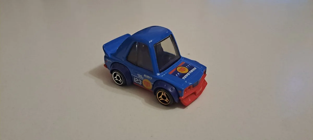 Hot Wheels Mazda RX3 1:64
