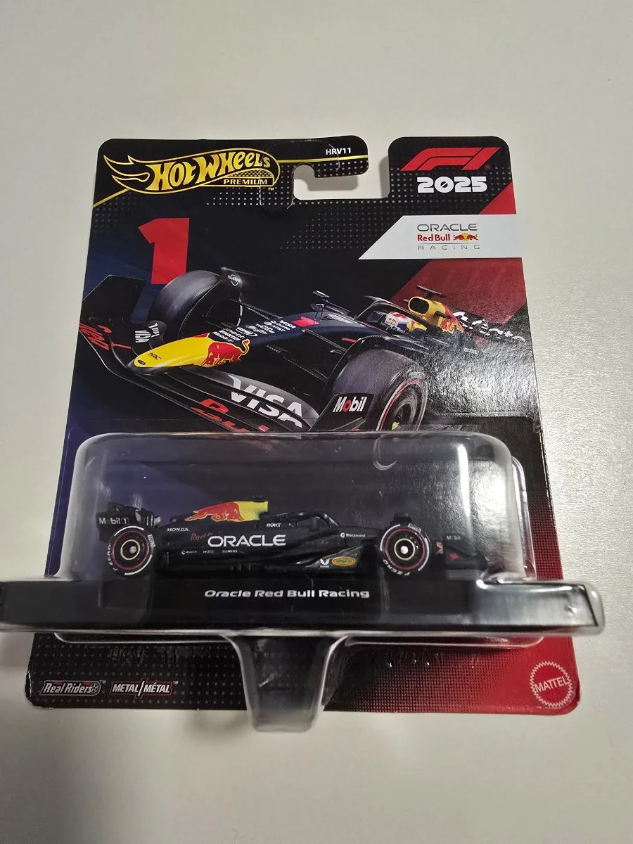 Hot Wheels Oracle Red Bull Racing 1:64