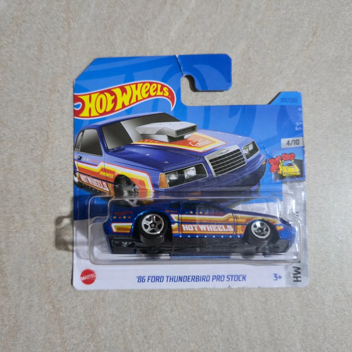 Hot Wheels '86 Ford Thunderbird Pro Stock 1:64