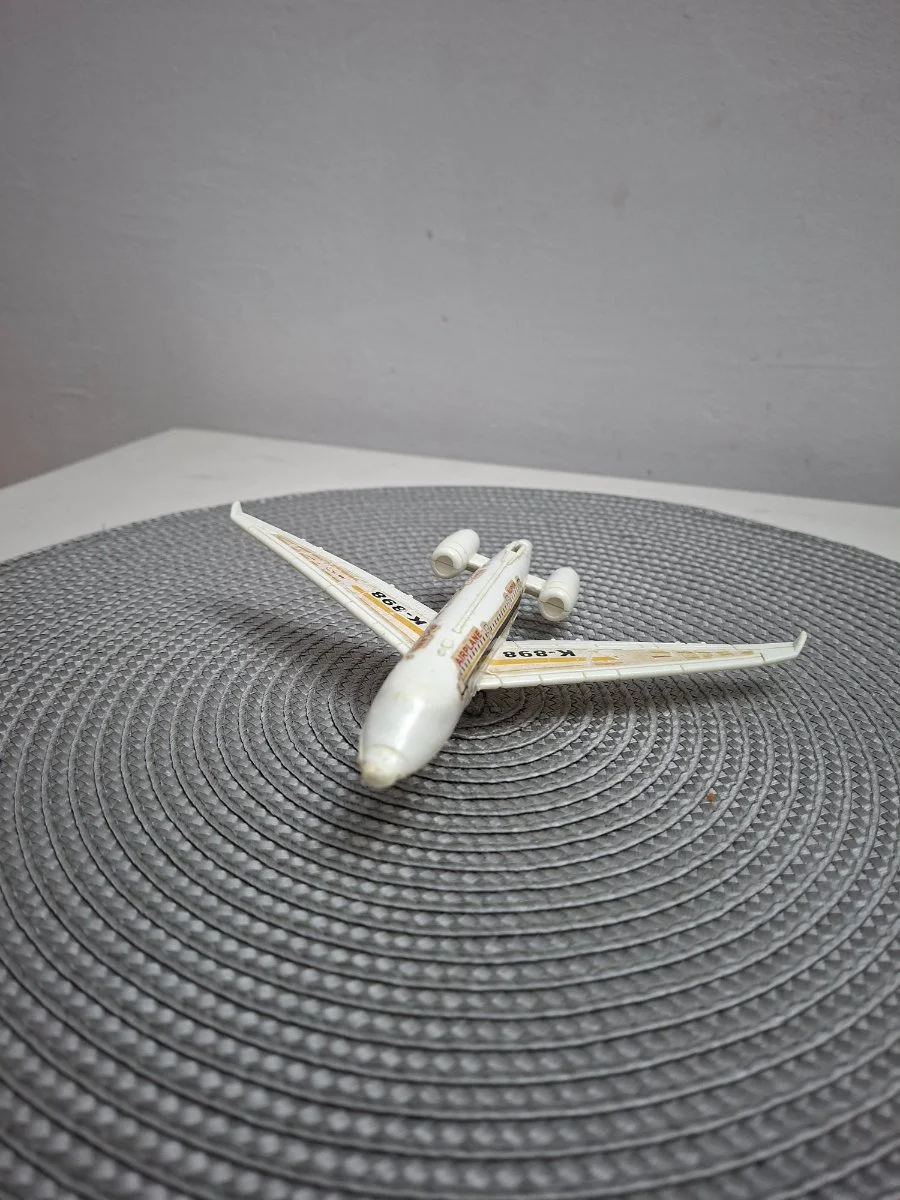Kyosho Kineski aviončić 1:87