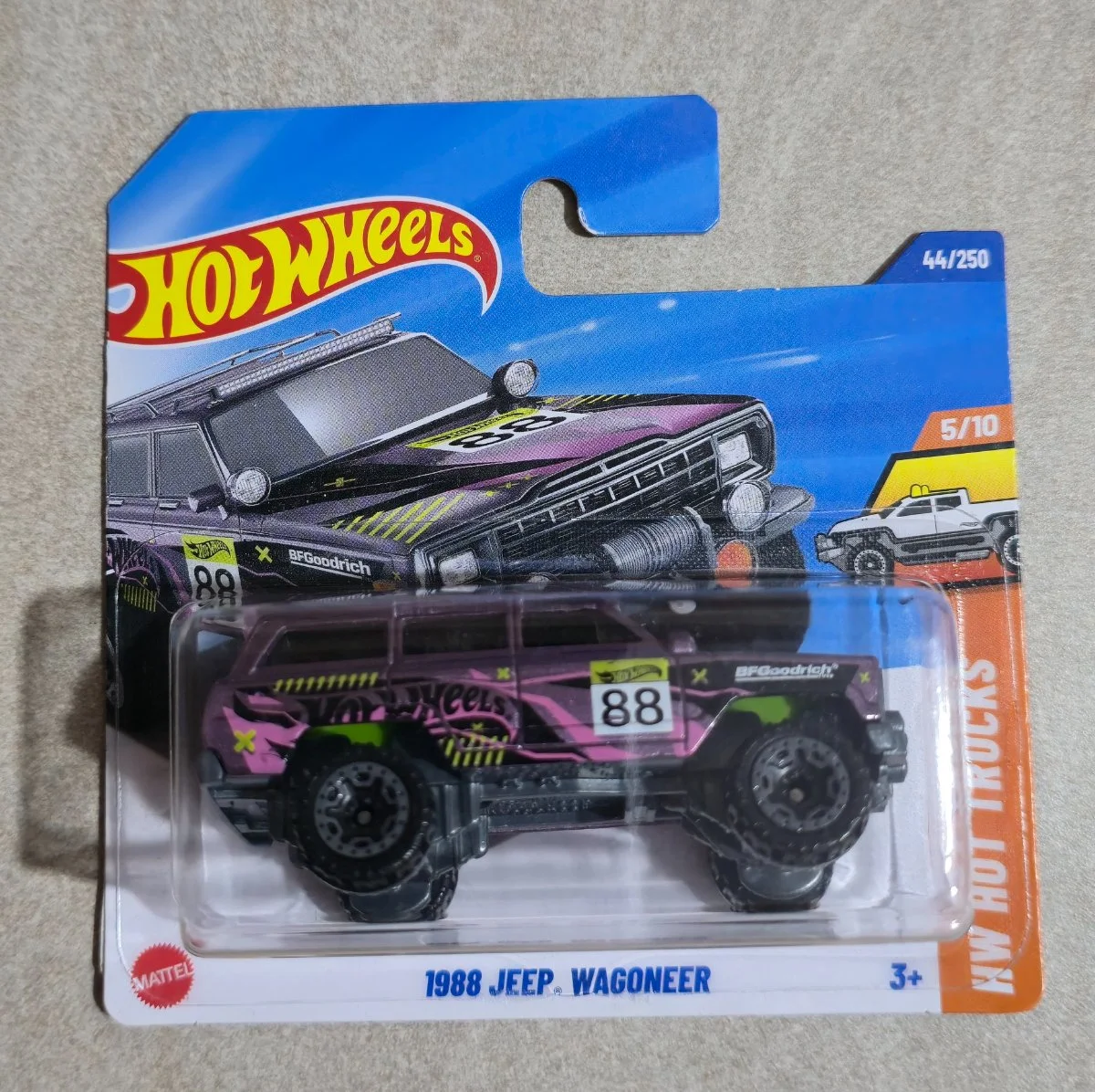 Hot Wheels 1988 Jeep Wagoneer 1:64
