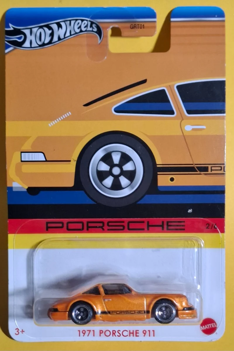 Hot Wheels 1971 PORSCHE 911 1:64