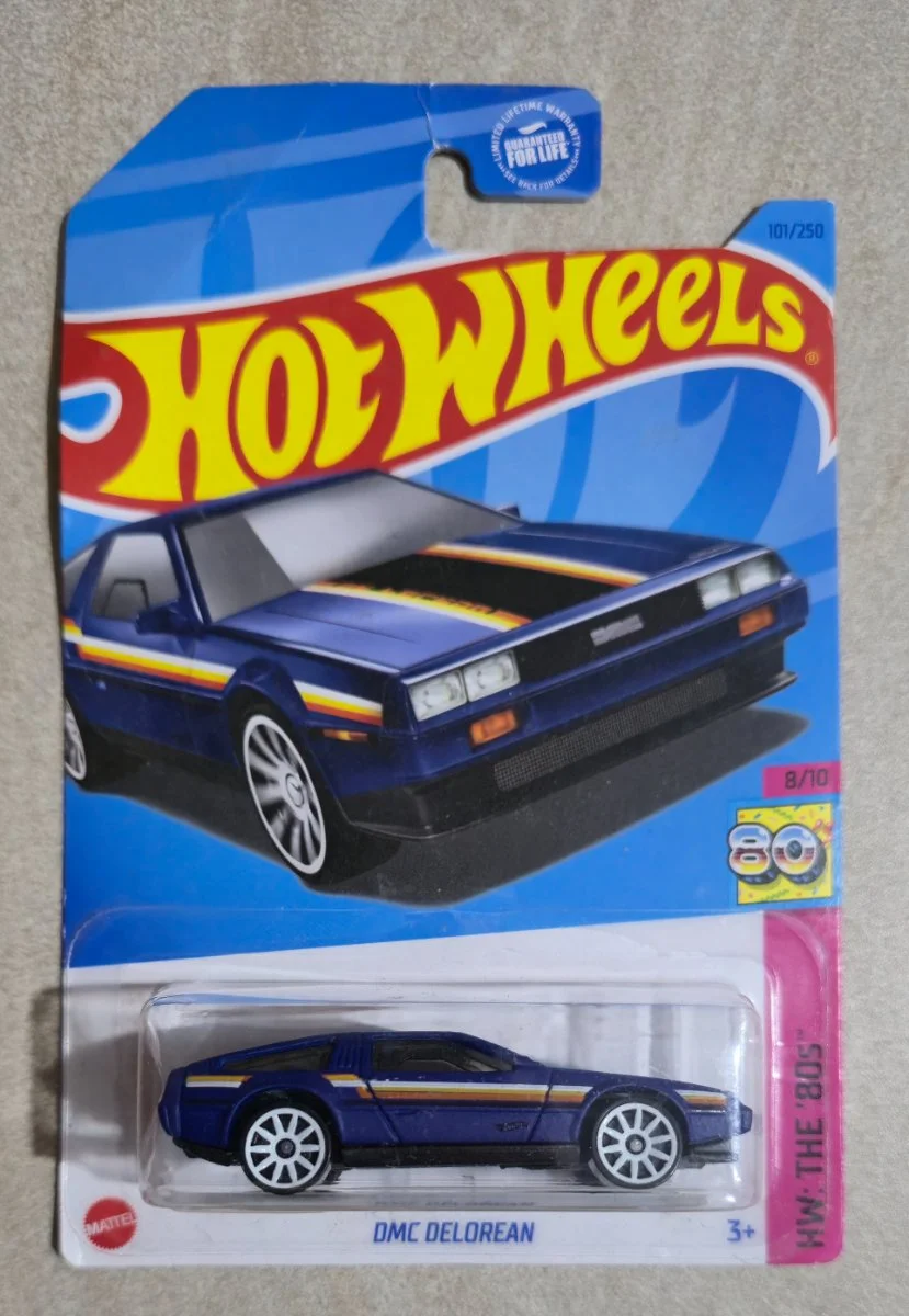 Hot Wheels DMC Delorean 1:64