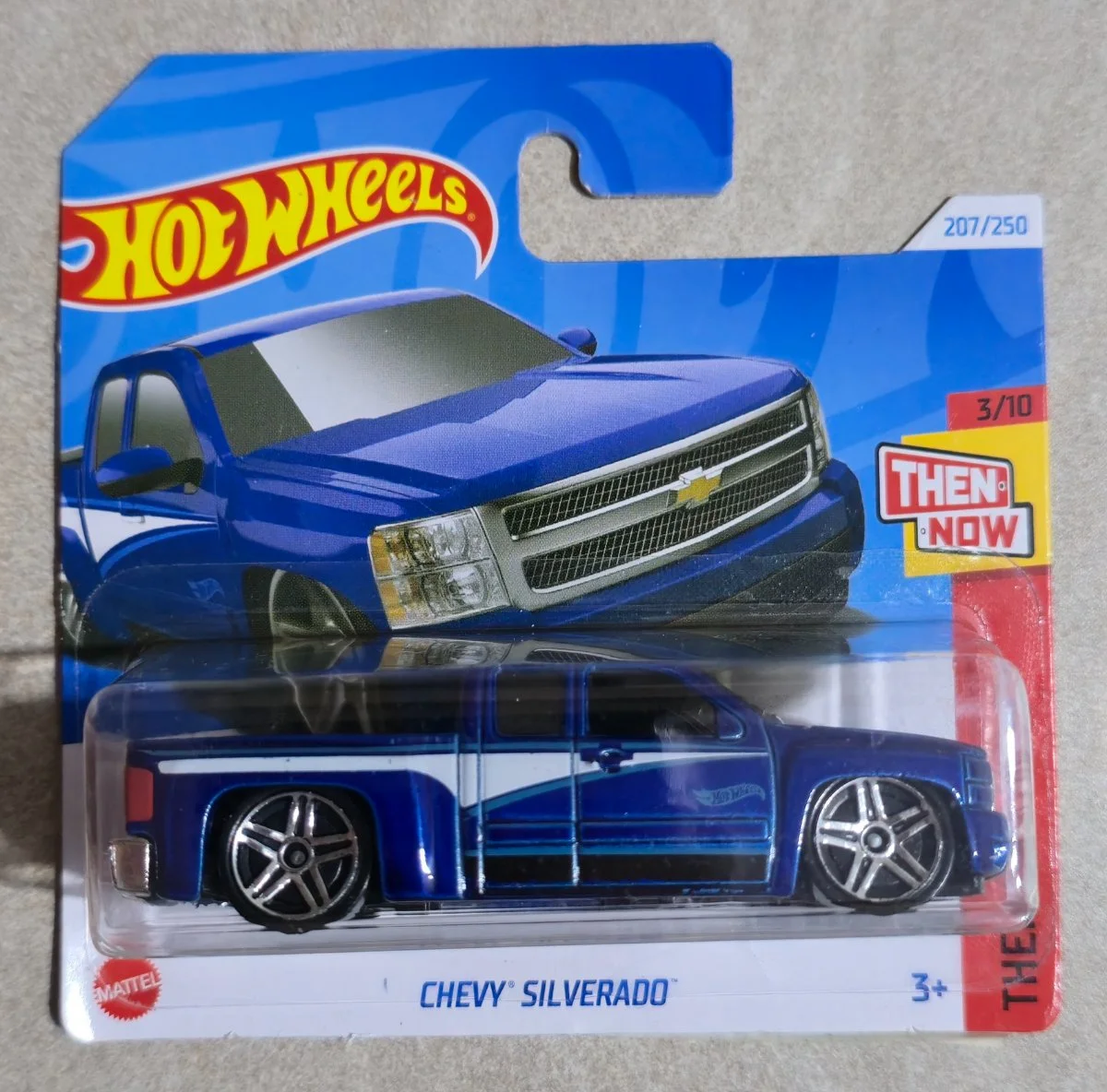 Hot Wheels Chevy Silverado 1:64