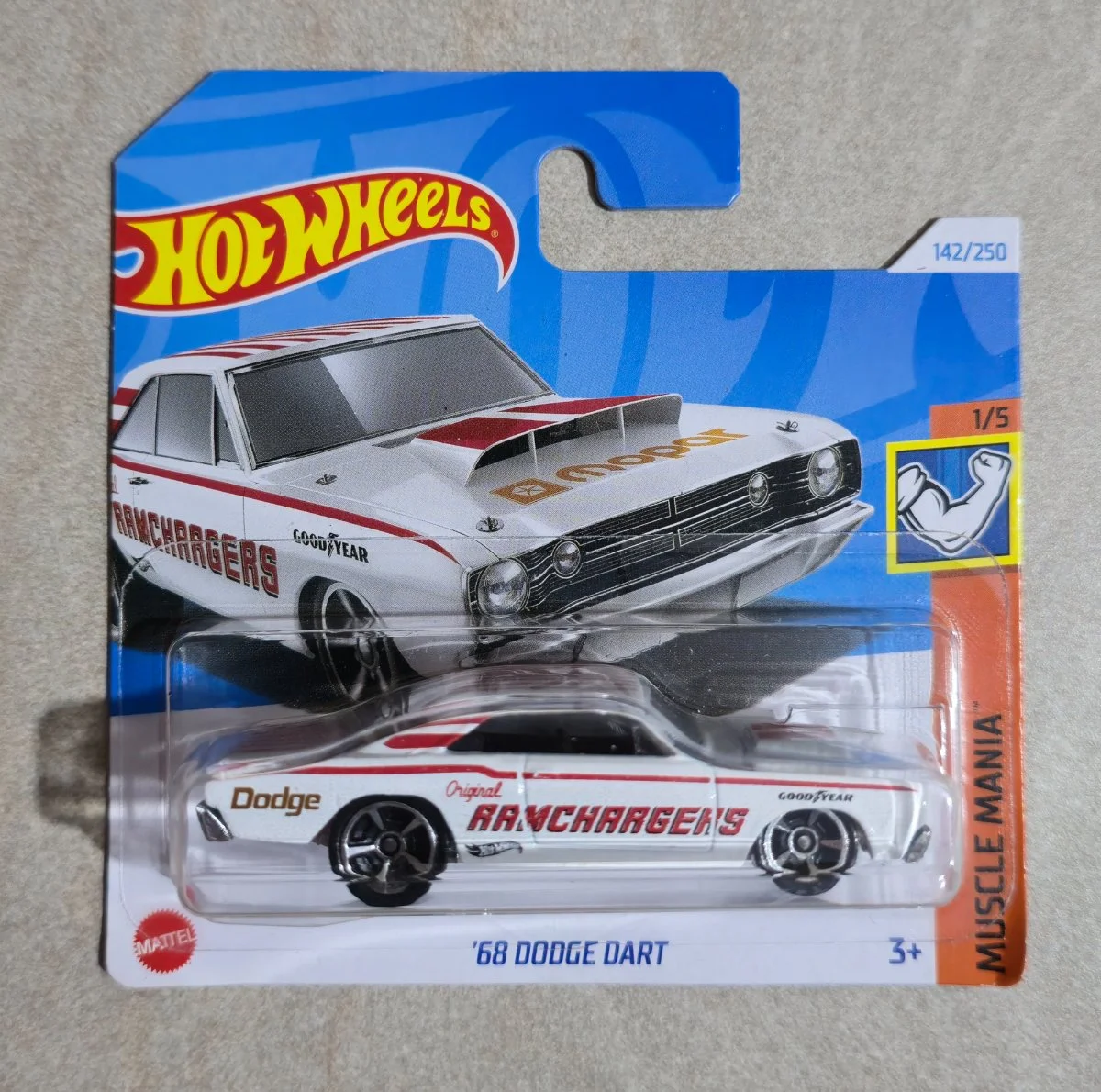 Hot Wheels '68 Dodge Dart 1:64