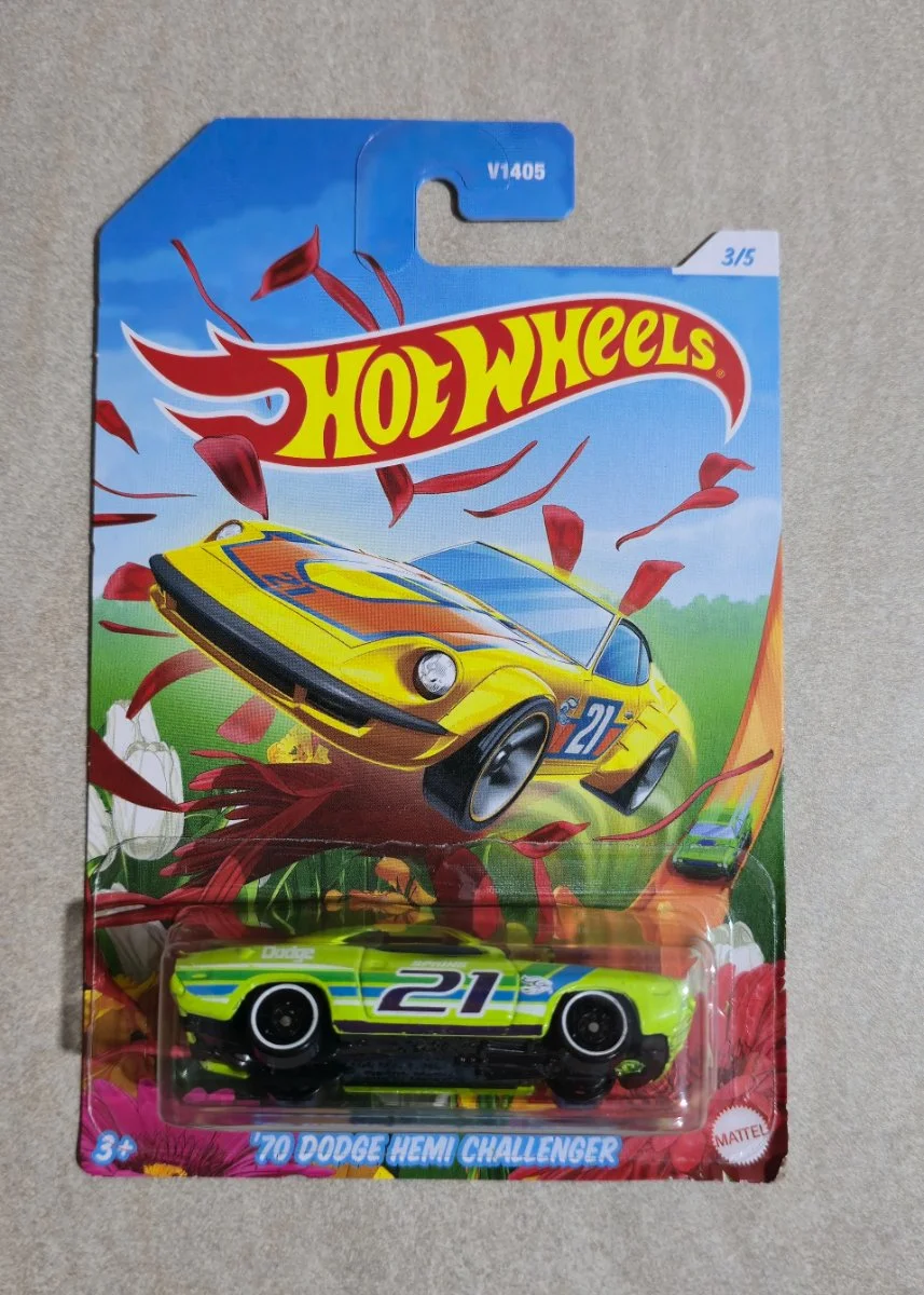 Hot Wheels '70 Dodge Hemi Challenger 1:64