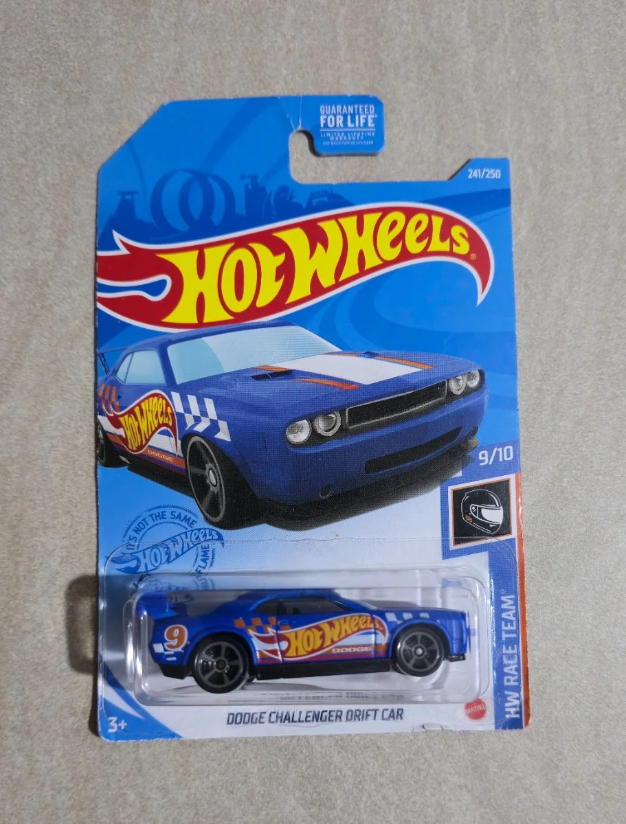 Hot Wheels Dodge Challenger Drift Car 1:64