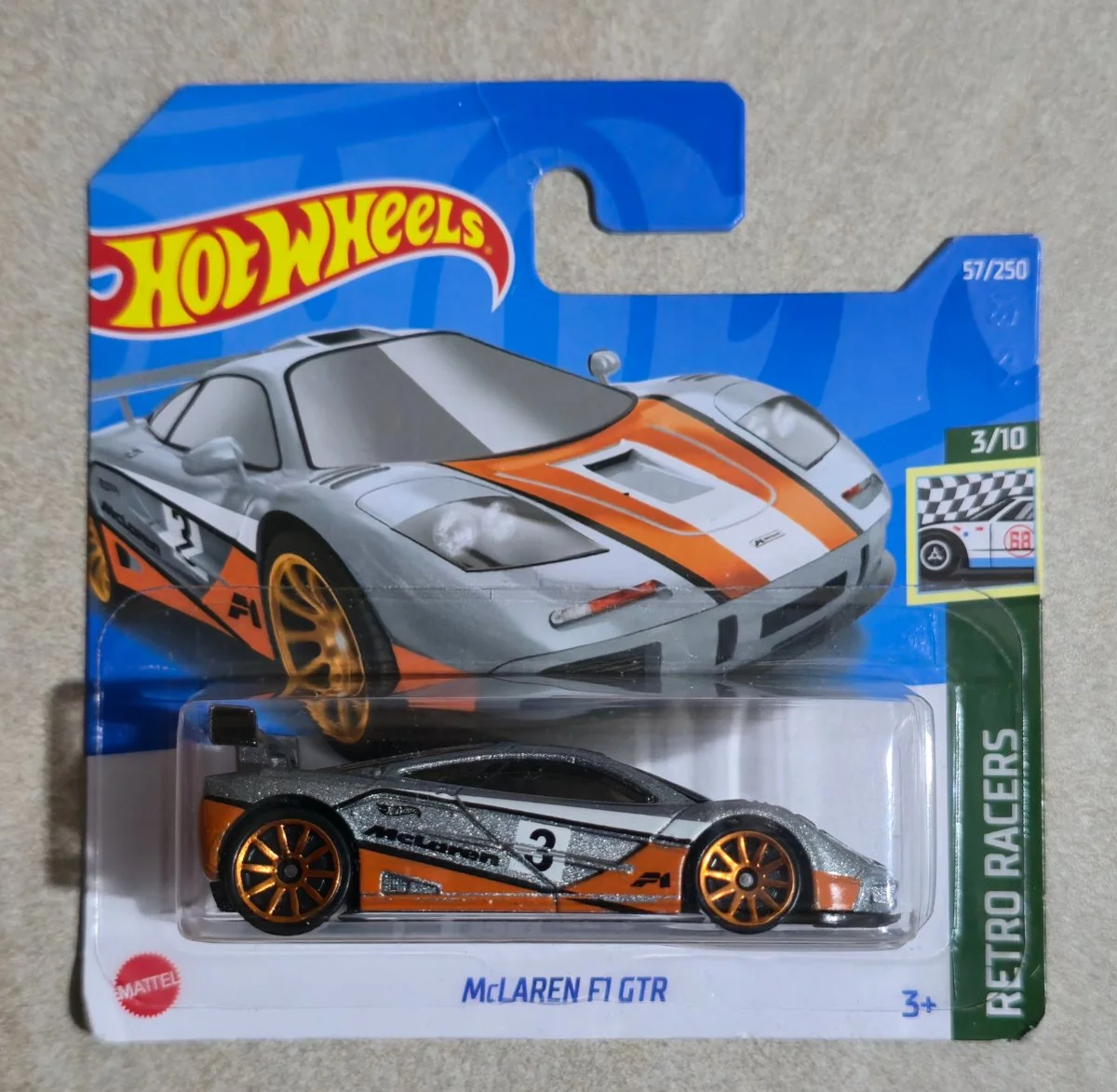 Hot Wheels McLaren F1 GTR 1:64