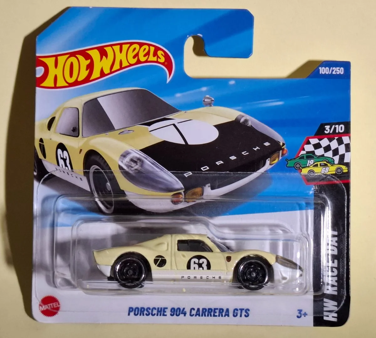 Hot Wheels PORSCHE 904 CARRERA GTS 1:64