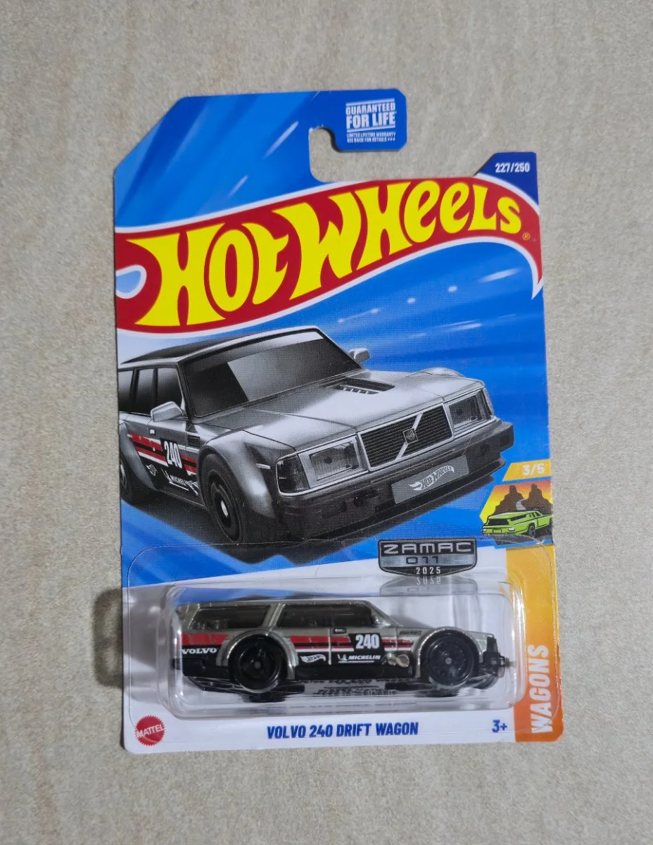 Hot Wheels Volvo 240 Drift Wagon ZAMAC 1:64