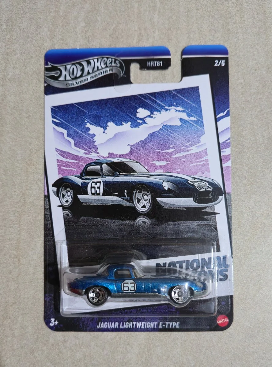 Hot Wheels Jaguar Lightweight E-Type 1:64
