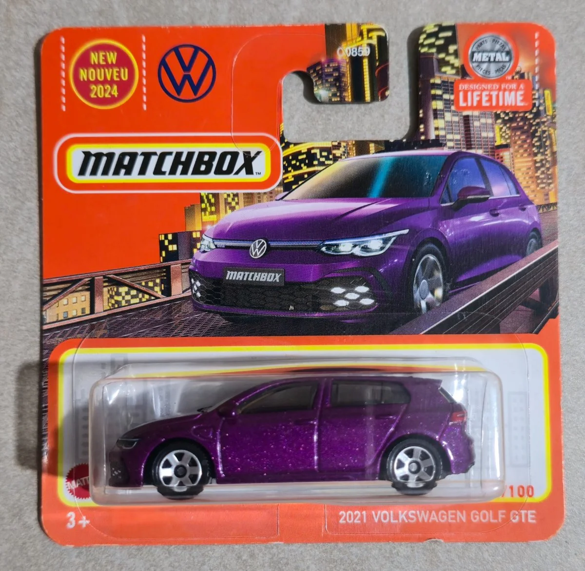 Matchbox 2021 Volkswagen Golf GTE 1:64