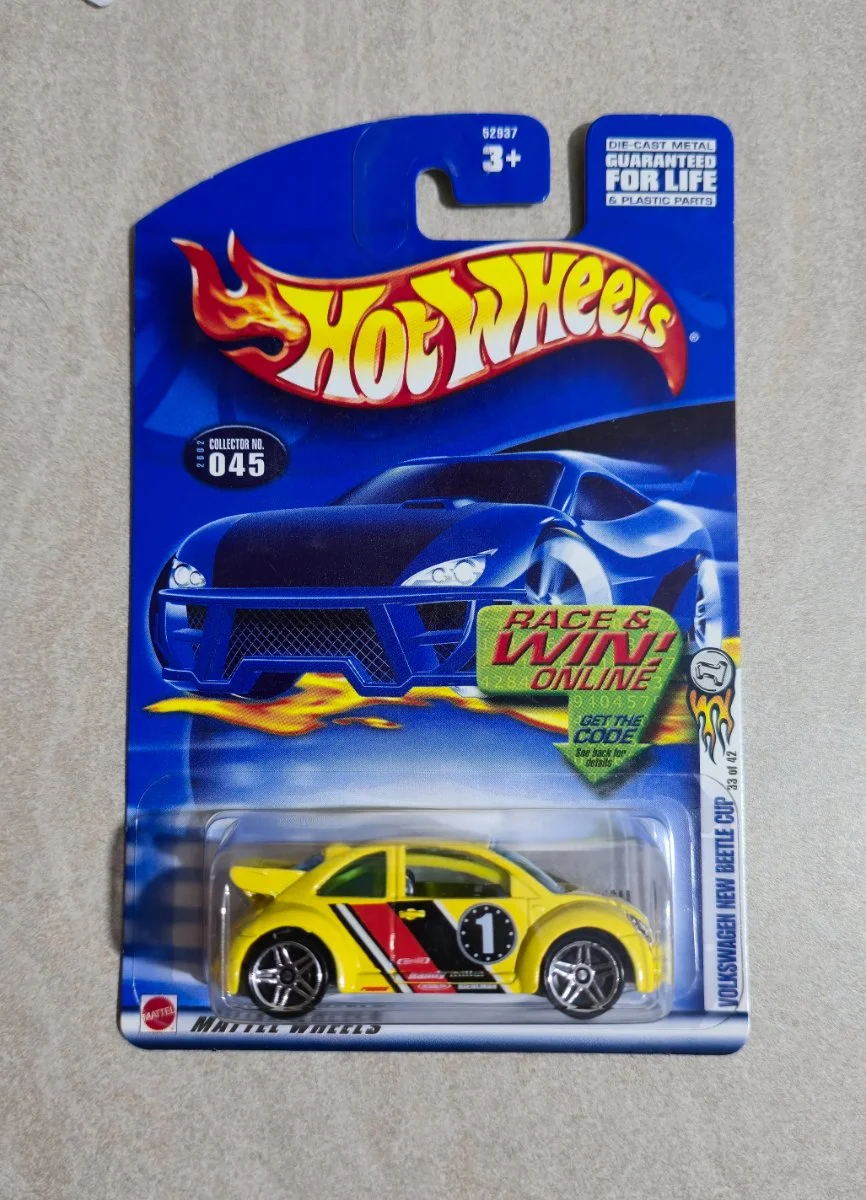 Hot Wheels Volkswagen New Beetle Cup 1:64