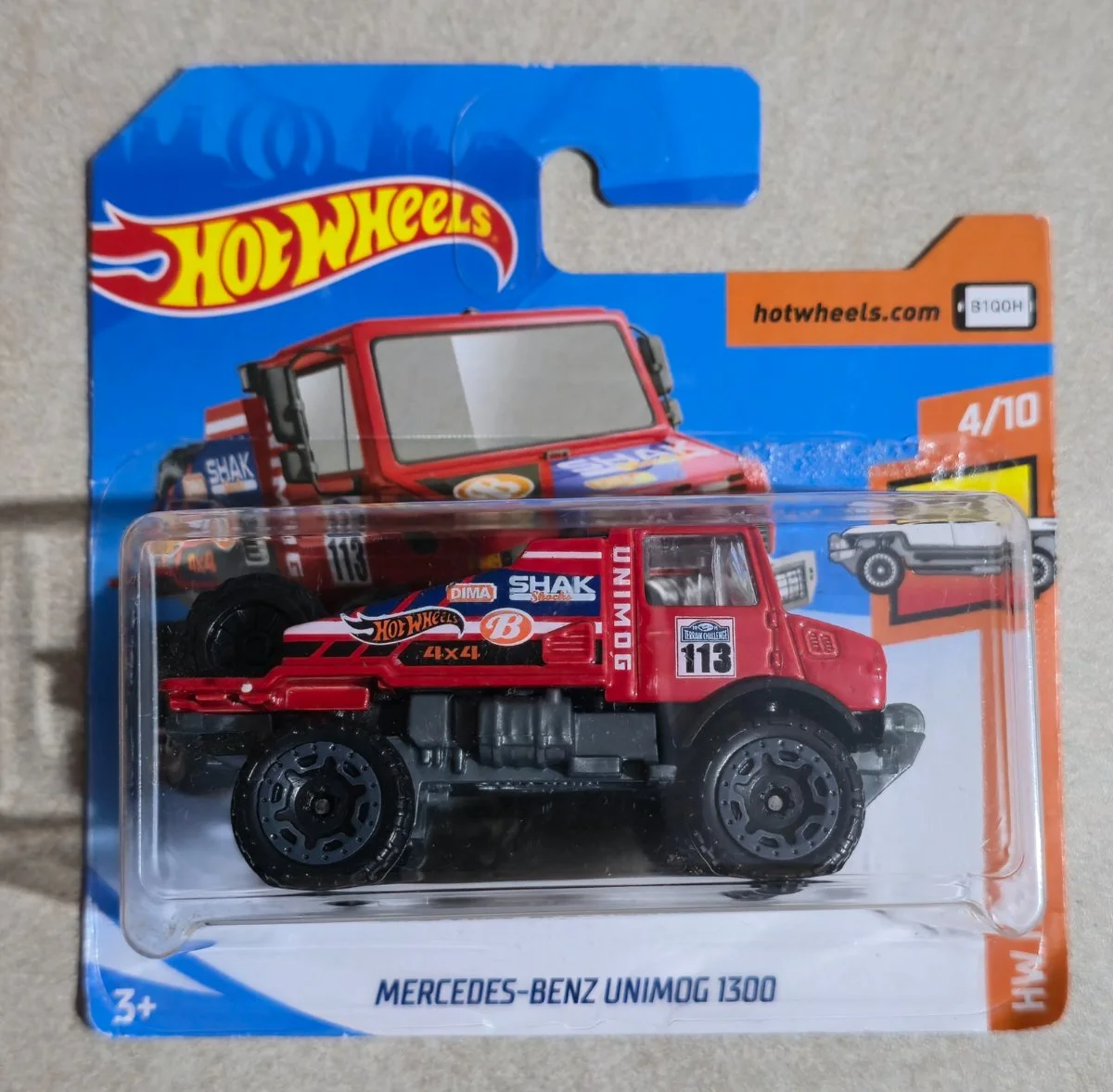 Hot Wheels Mercedes-Benz Unimog 1300 1:64