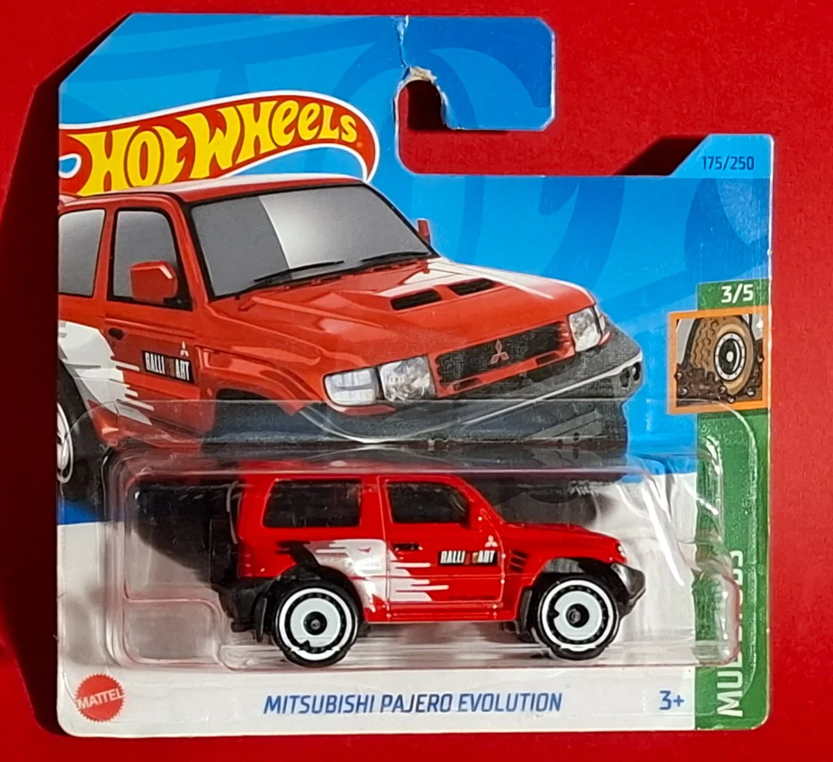 Hot Wheels MITSUBISHI PAJERO EVOLUTION  1:64