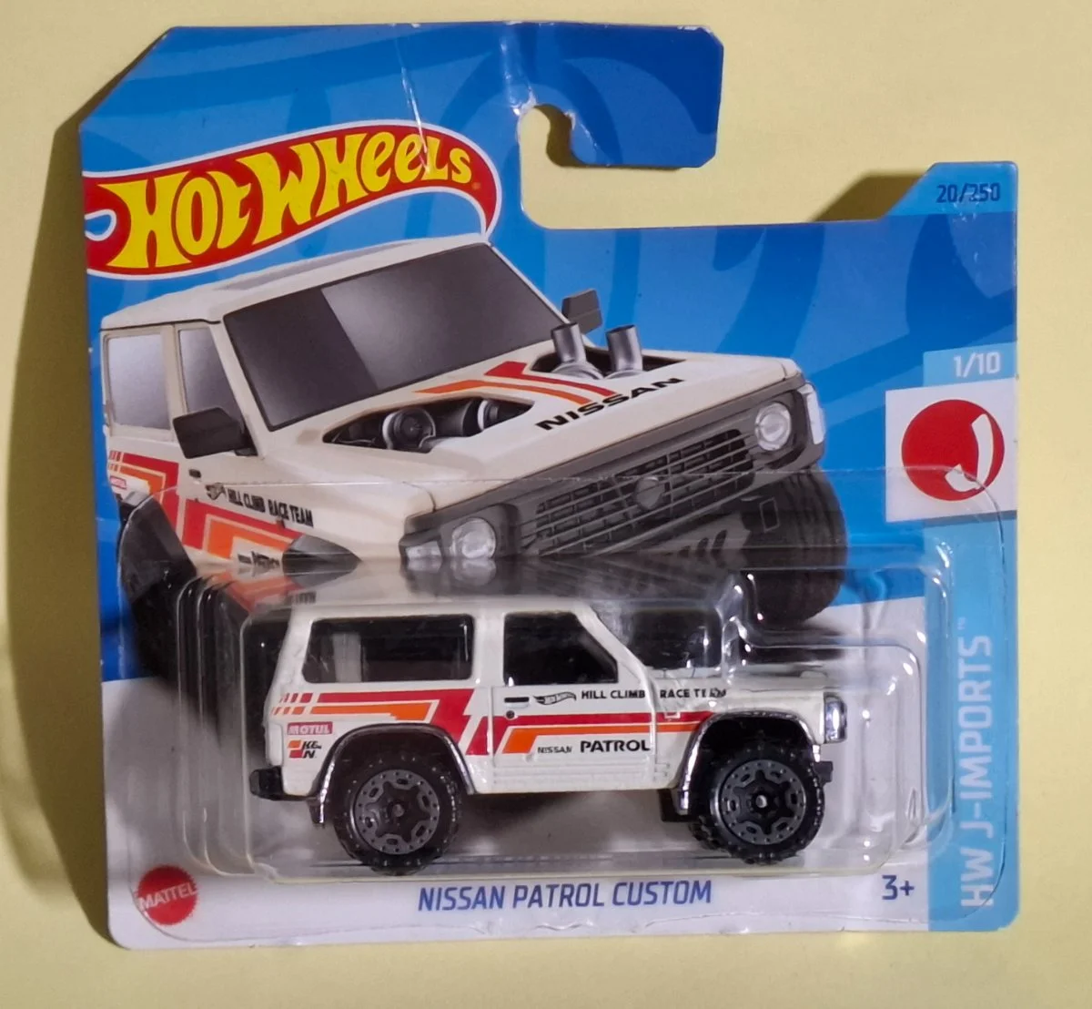 Hot Wheels NISSAN PATROL CUSTOM 1:64