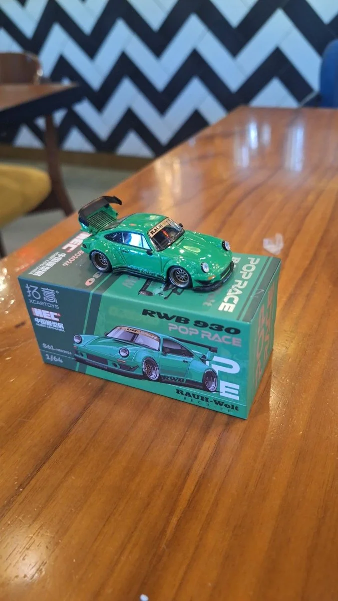 Pop Race Porsche 930 POP RACE HEC 2026 Exclusive 1:64