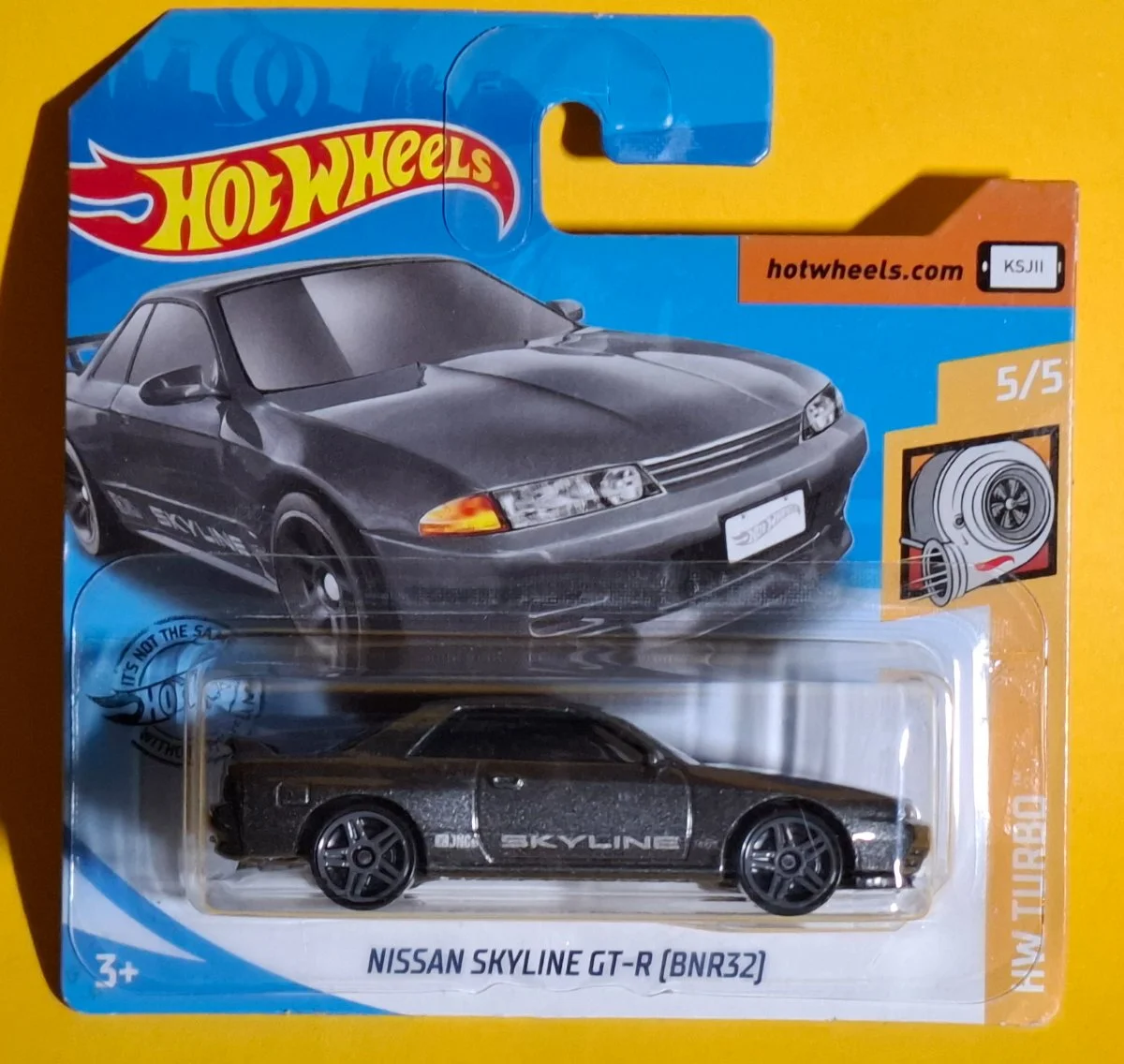 Hot Wheels NISSAN SKYLINE GT-R (BNR32) 1:64