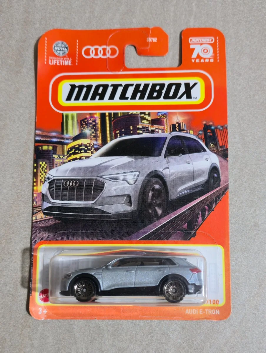 Matchbox Audi E-Tron 1:64