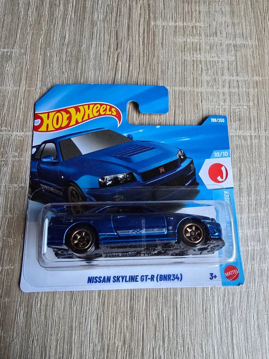 Hot Wheels NISSAN SKYLINE GT-R (BNR34) 1:64