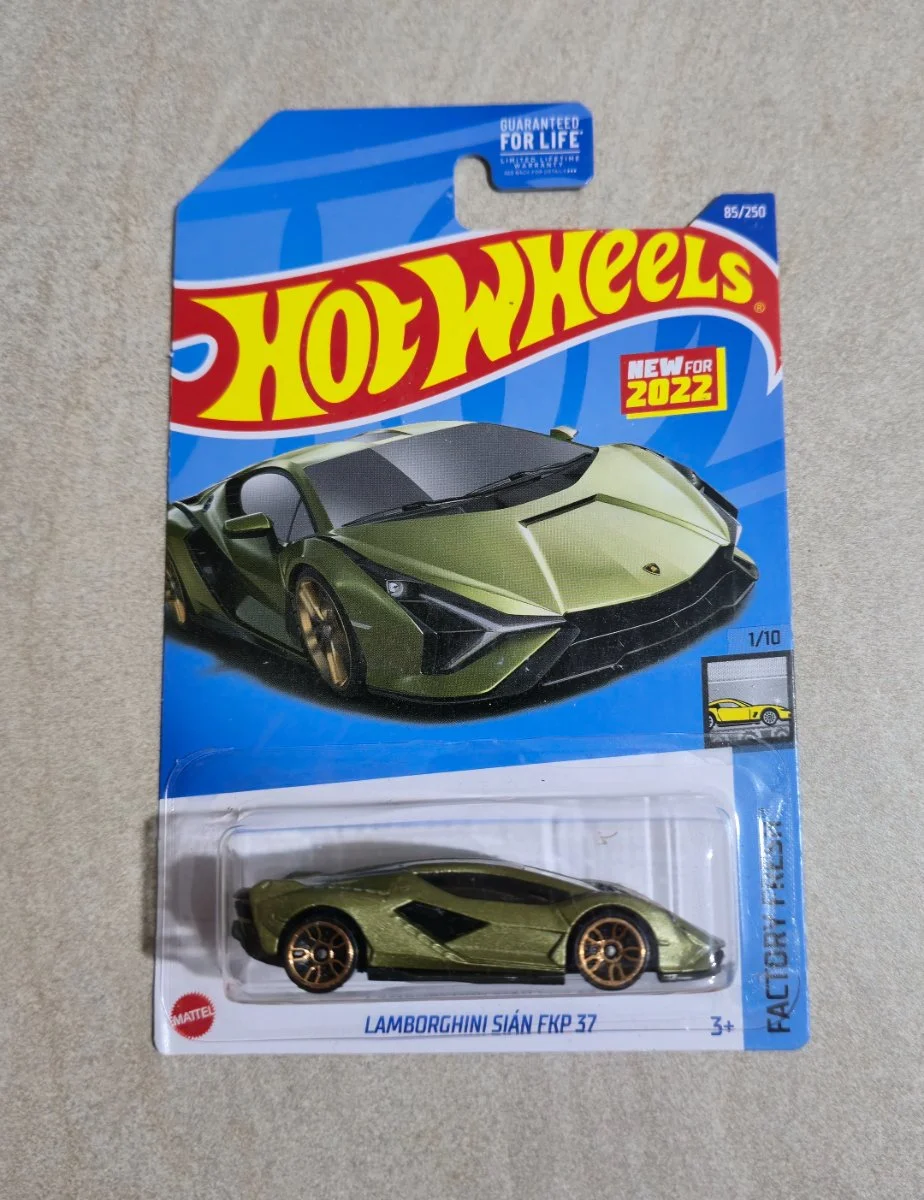 Hot Wheels Lamborghini Sian FKP 37 1:64