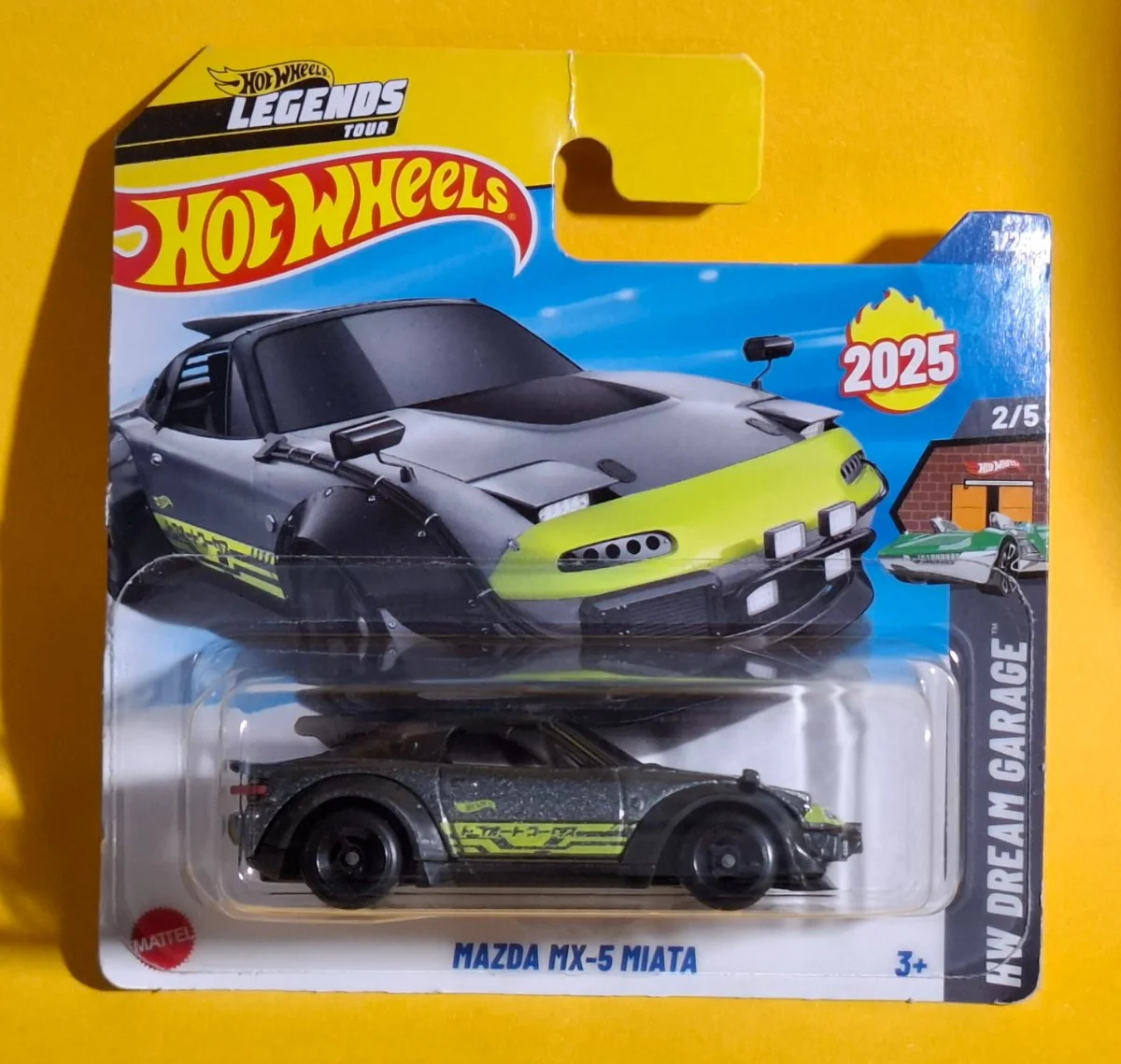 Hot Wheels MAZDA MX-5 MIATA 1:64