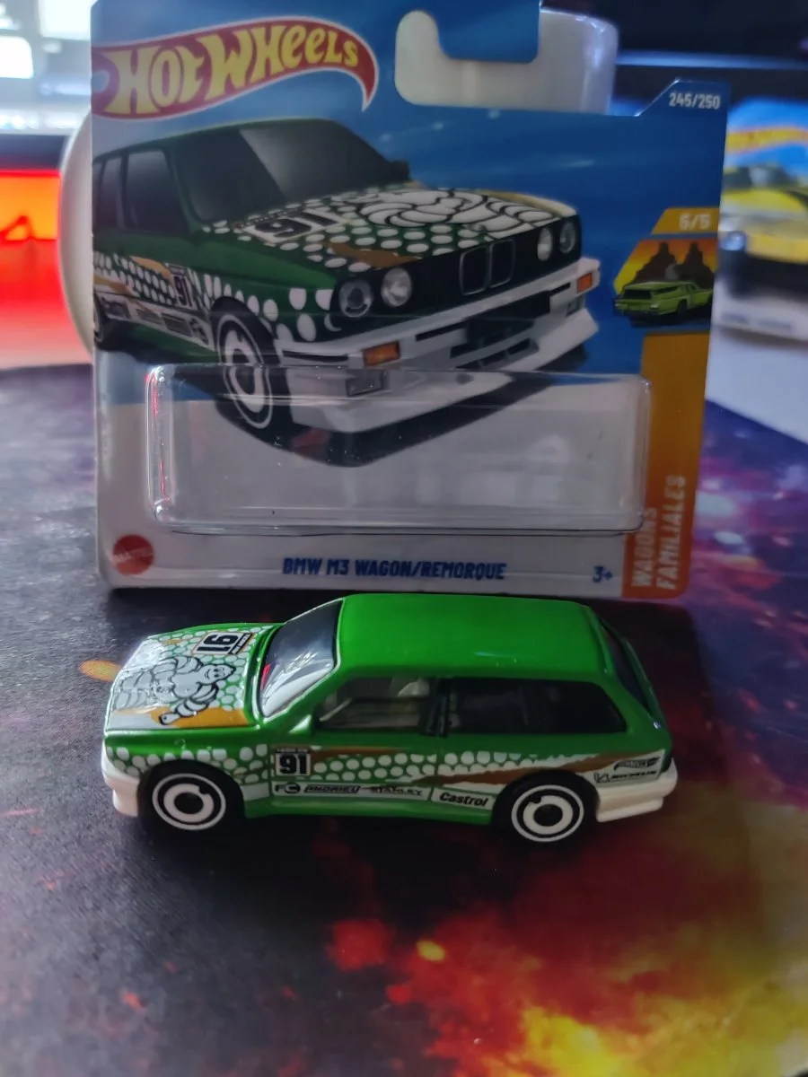 Hot Wheels BMW M3 Wagon/Remorque 1:64