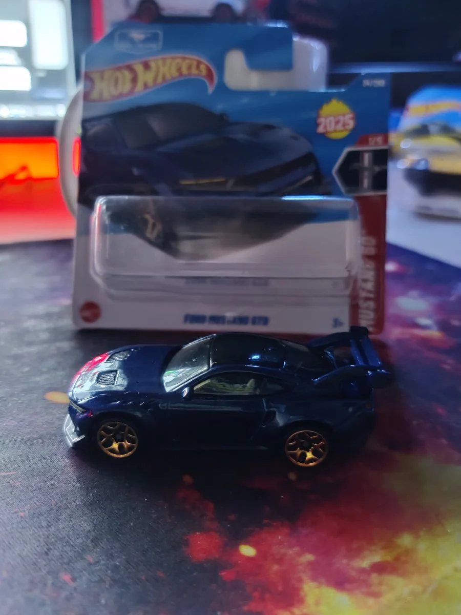 Hot Wheels Ford Mustang GTD 1:64